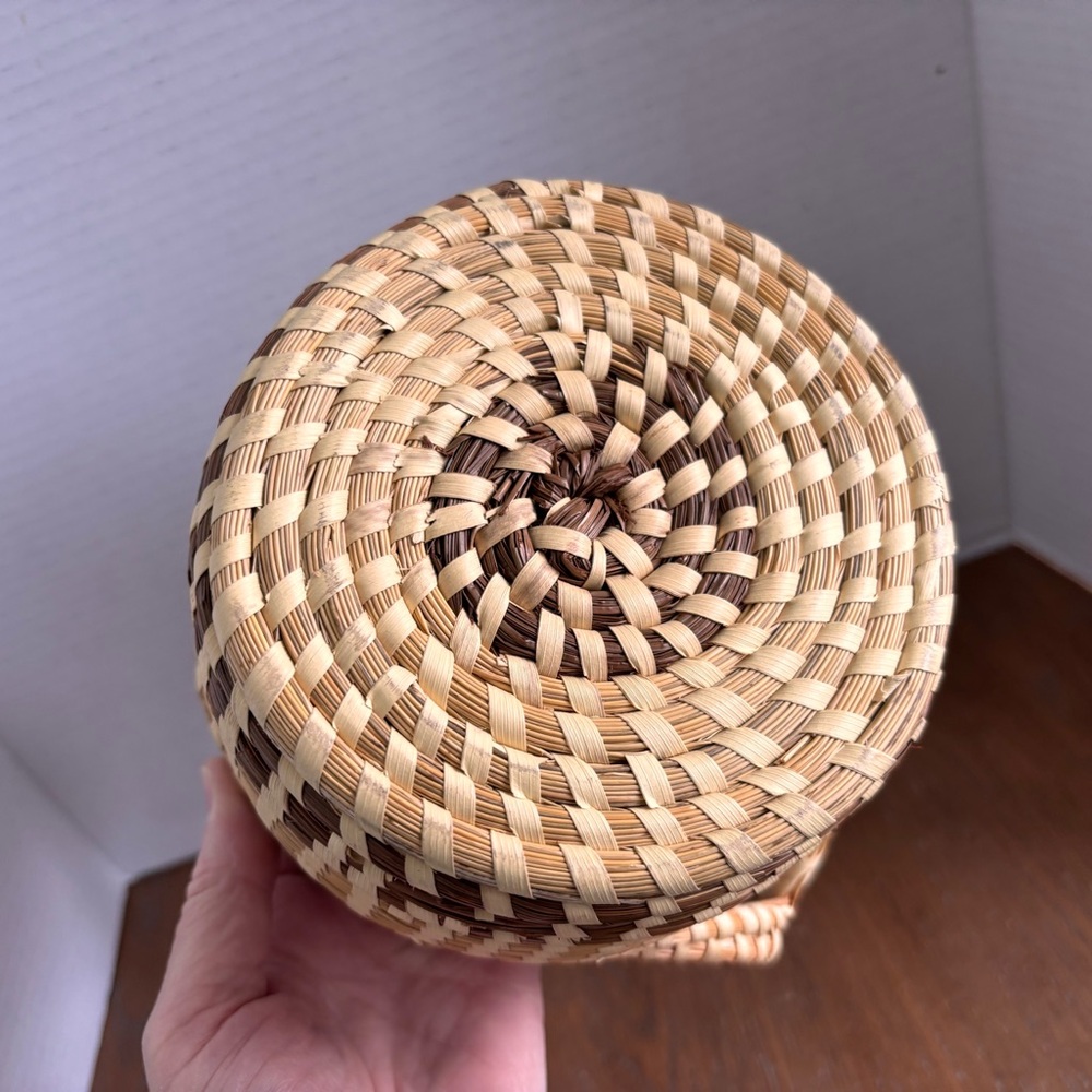 Vintage Gullah Sweetgrass Basket from Charleston, S.C. Cottagecore Rustic - Picture 3 of 7
